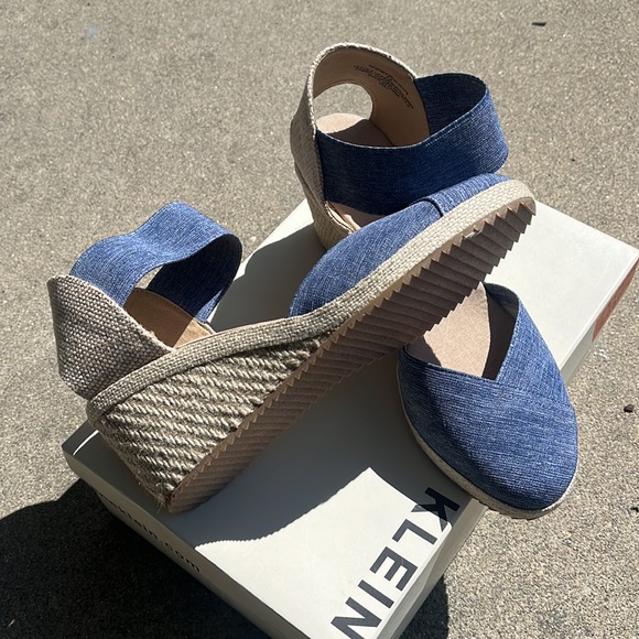 COPY - ANNE KLEIN slip on sandals - Picture 8 of 10